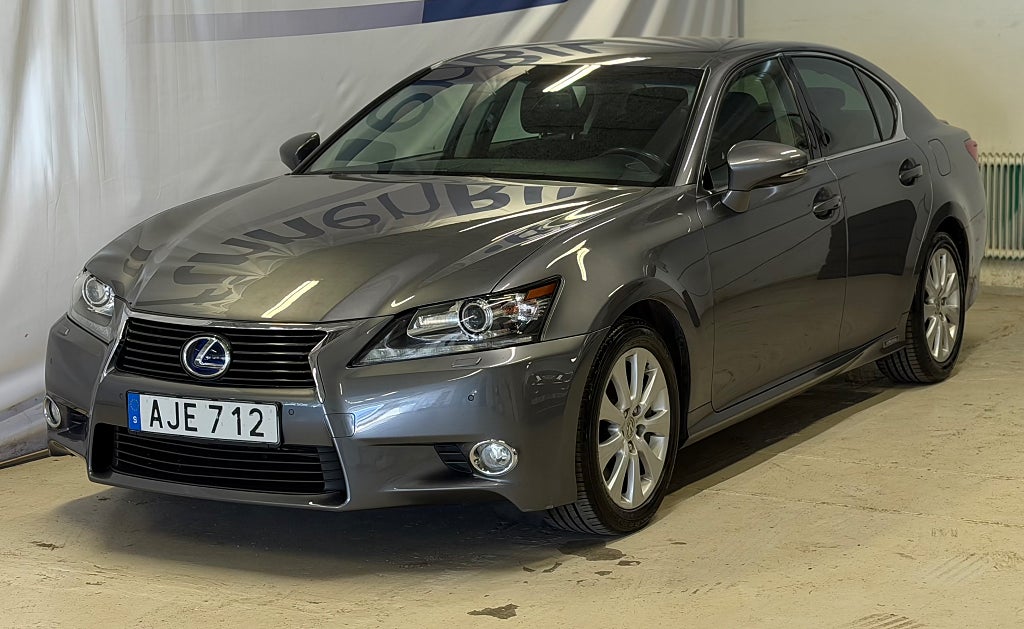 Lexus GS 300h 2.5 CVT besiktigad 