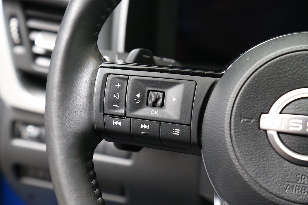 Nissan Qashqai 1,3 DIG-T 158hk XTRONIC-CVT 360°-kamera Navi Leasbar 2025