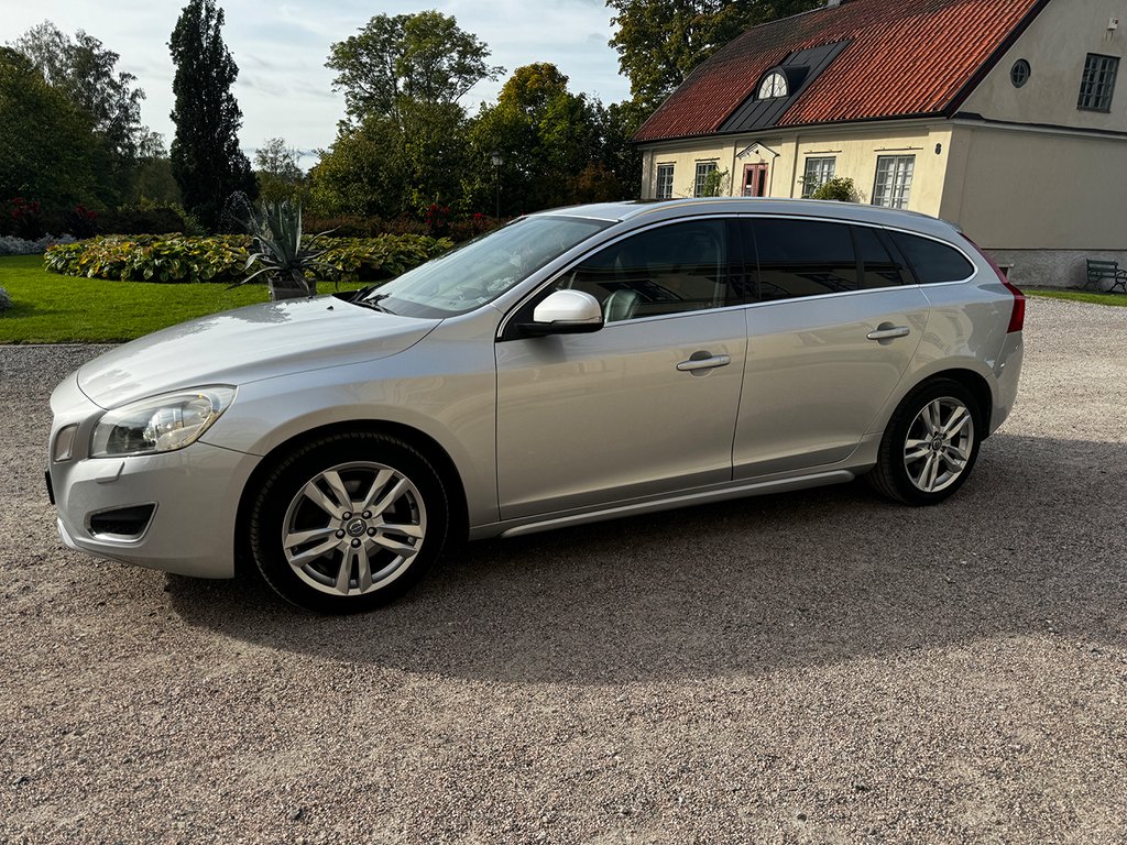 Volvo V60 D2 Summum Euro 5