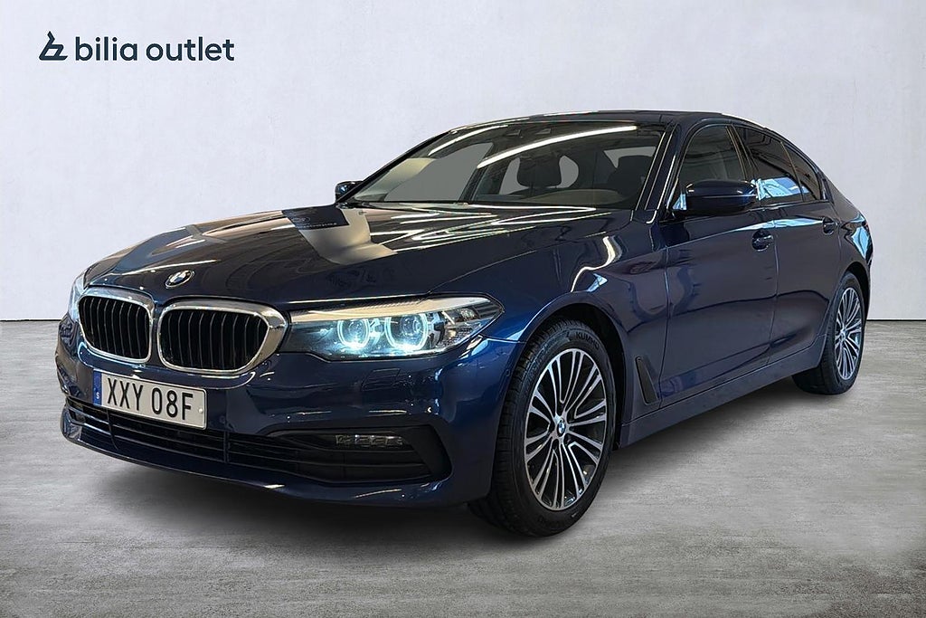 BMW 520d xDrive Sedan Sport line B-Kam Värmare Drag Keyless H/K