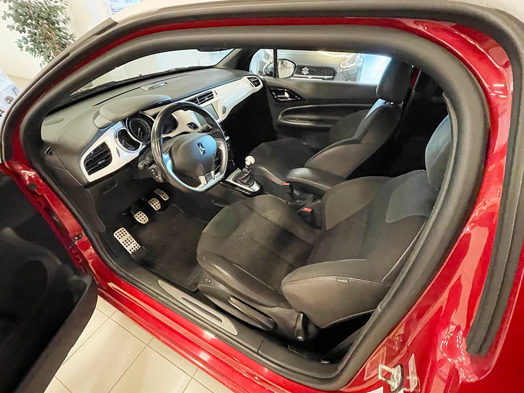 Citroen DS3 1,6 thp 156hK 2014, photo 4/33