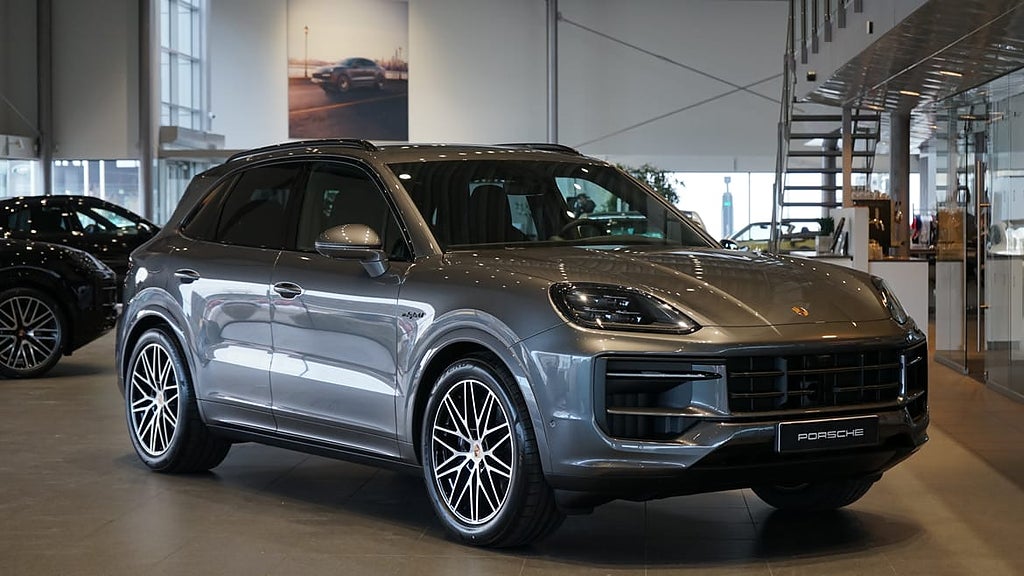 Porsche Cayenne E-Hybrid Black Edition