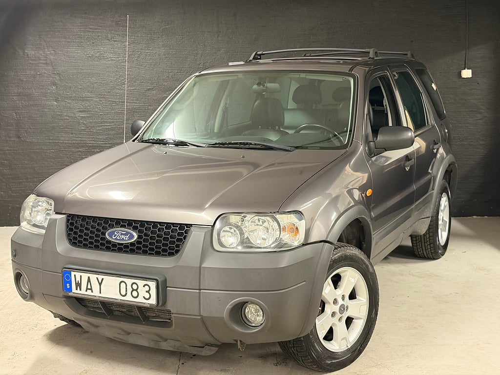 Ford Maverick 3.0 V6 4WD Nybesiktad 