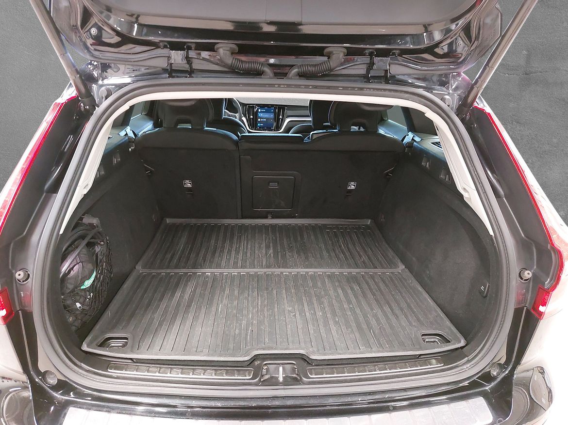 Volvo V60 Recharge T6 Core Edition 2023, bild 7/29