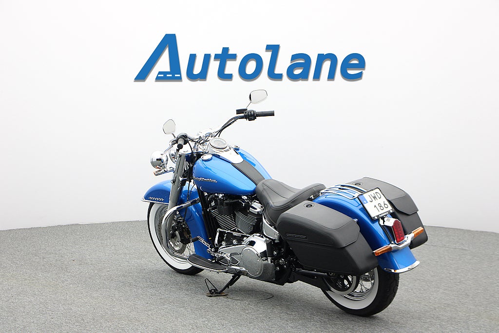 Harley-Davidson Softail Delux* ABS vance & Hines Sidoväskor