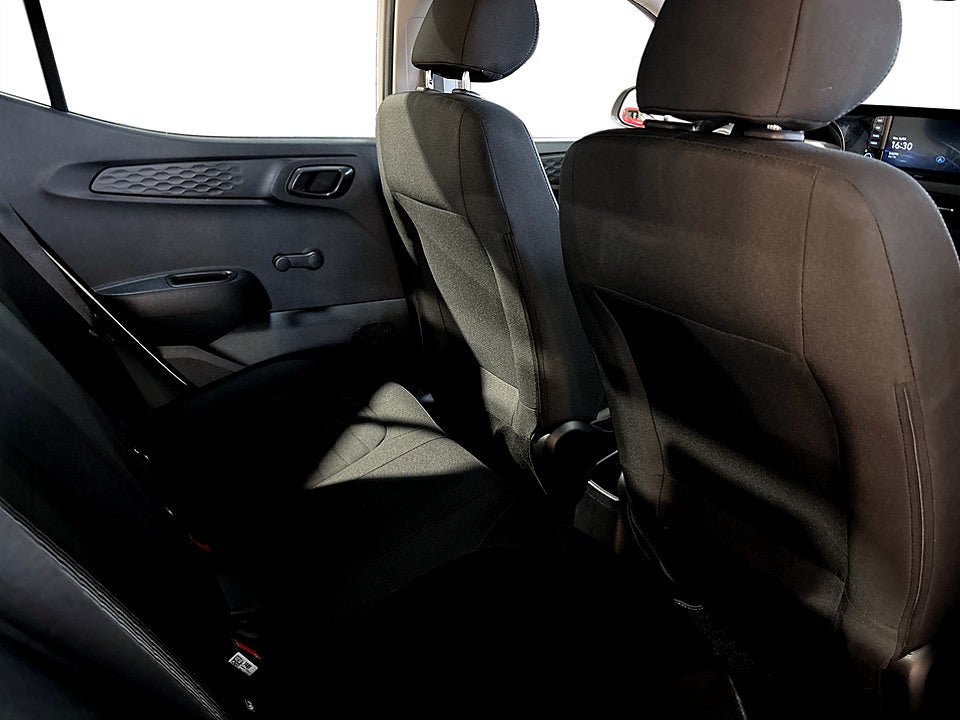 Bild på Hyundai i10 Essential 1.0 MPi 67hk AMT Aut B-KAMERA CARPLAY