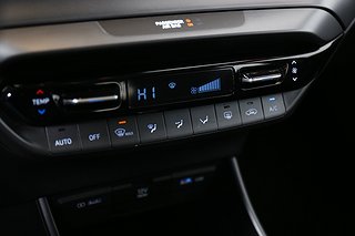 Halvkombi Hyundai i20 19 av 24