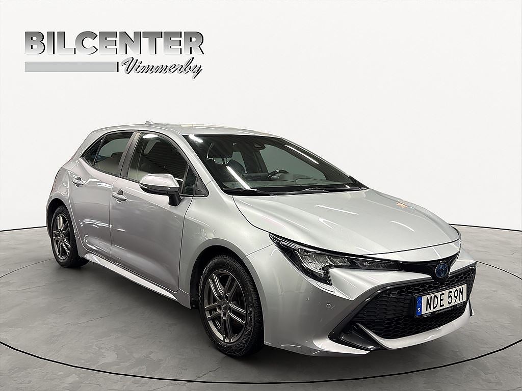 Toyota Corolla Hybrid e-CVT Active 122hk B-Kamera MOMS