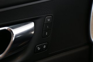 SUV Volvo XC60 21 av 27
