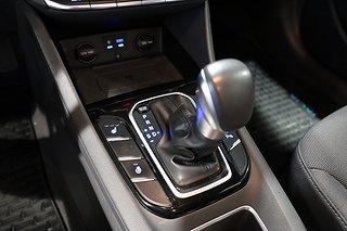 Halvkombi Hyundai IONIQ 15 av 20