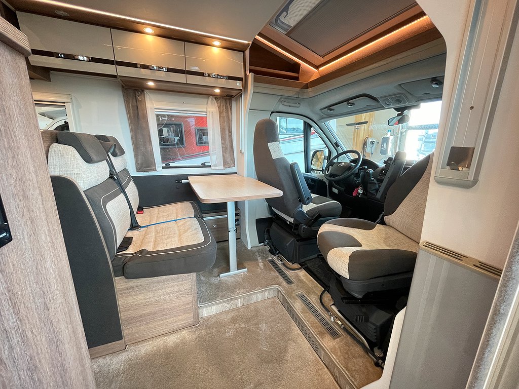 Dethleffs T 6717 Trend / ALDE / Taksäng / Under 7m / - Dethleffs