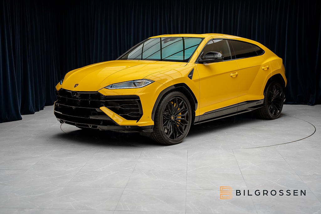 Lamborghini Urus SE Style-P 3.99% Akrapovic Pano B&O-Adv 23" MOMS