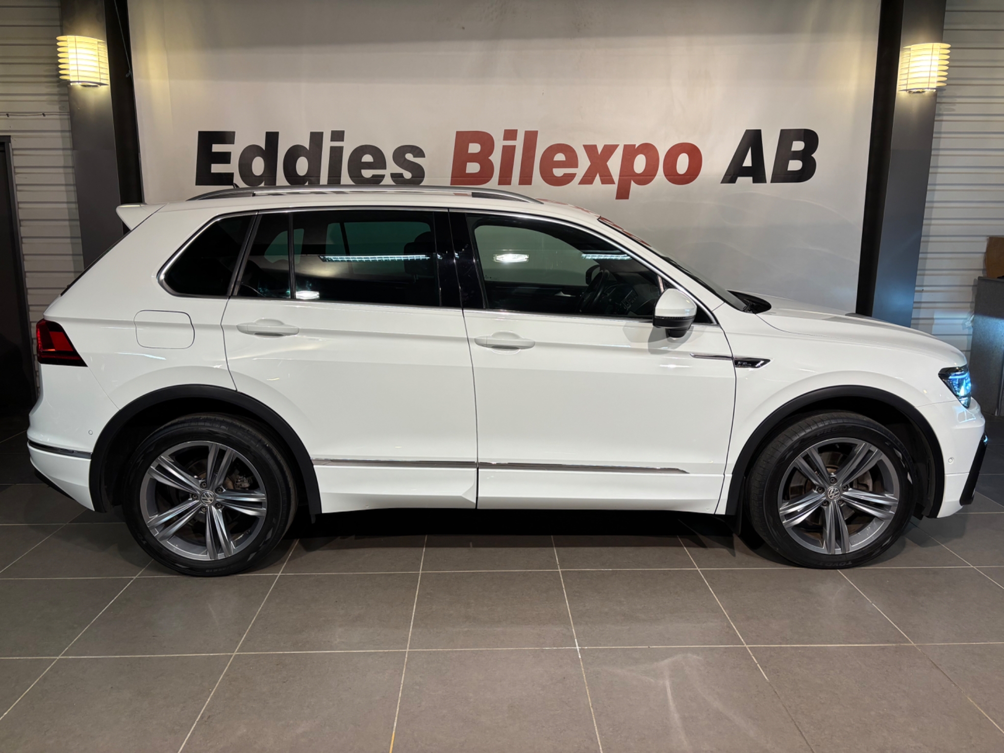 Volkswagen Tiguan 2020, bild 3/41