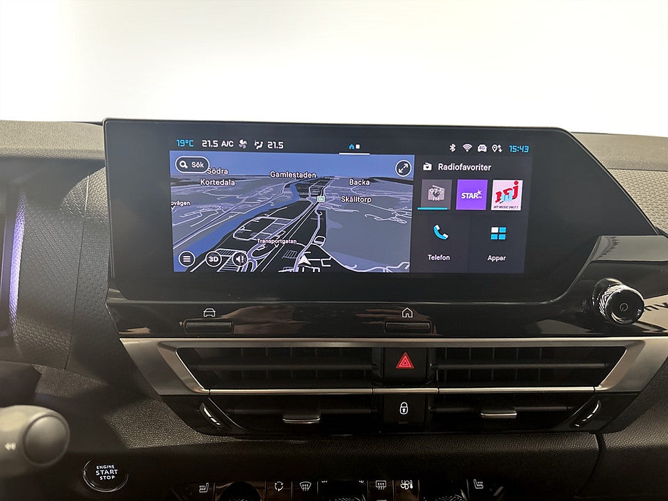 Bild på Citroën C4-X Shine 1.2 PT 130hk Aut B-KAMERA CARPLAY NAVI