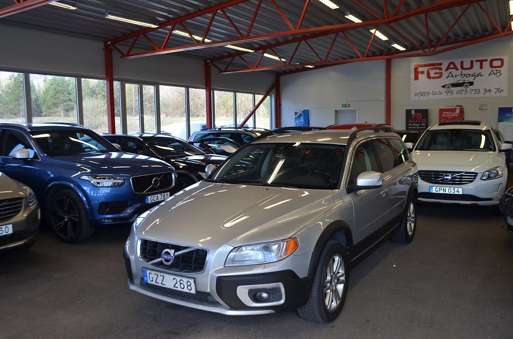 Volvo XC70 D4 AWD Momentum 163 hk D-Värmare Drag Nybes 3.45% Ränta