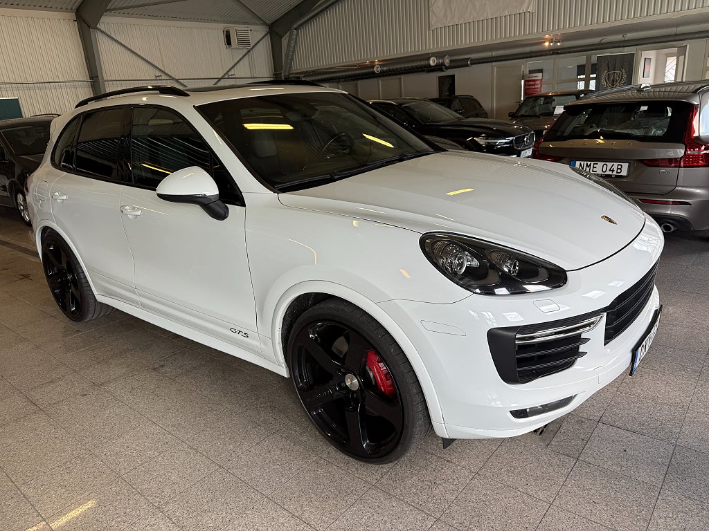 Porsche Cayenne GTS V6 BiTurbo TipTronic 440hk 23" Mansory 