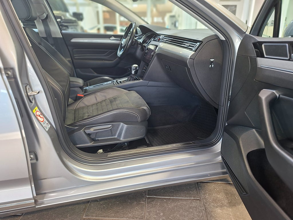 Volkswagen Passat 2022 - miniatyr 7