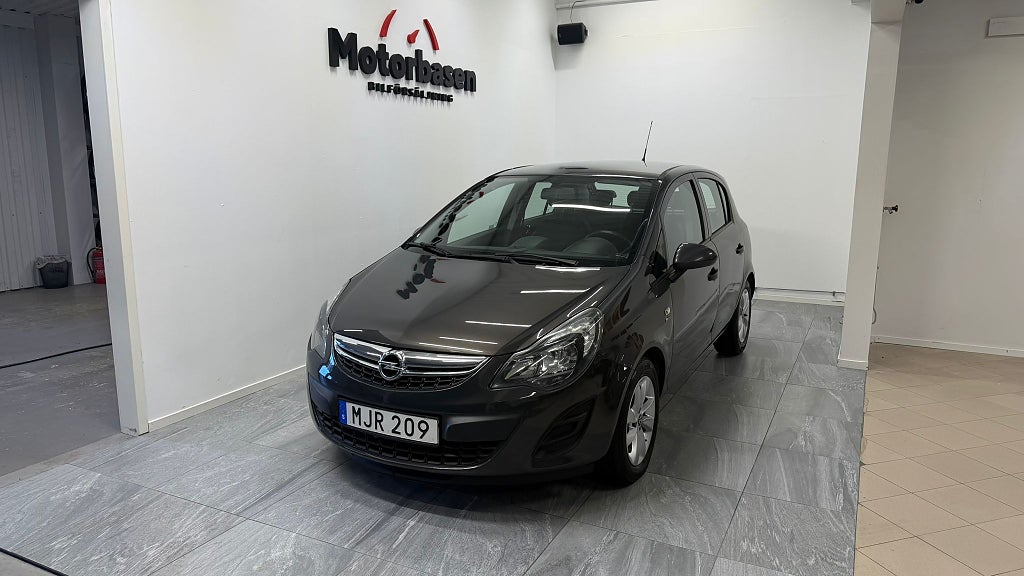 Opel Corsa 5-dörrar 1.4 Enjoy | Ny servad | Lågmil