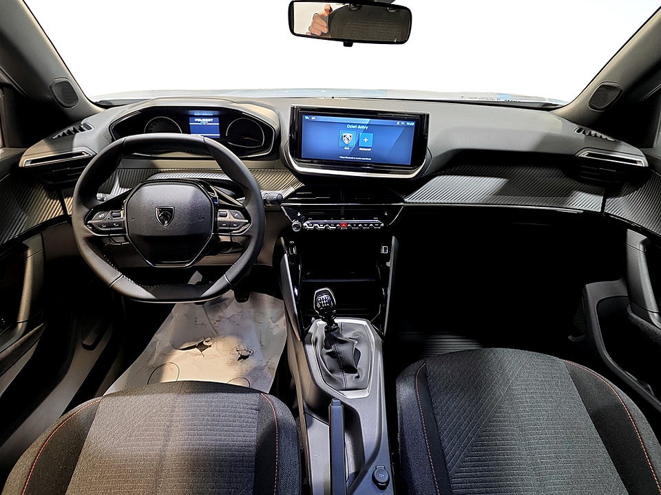 Bild på Peugeot 2008 Style 1.2 PT 100hk CARPLAY BACKSENSORER