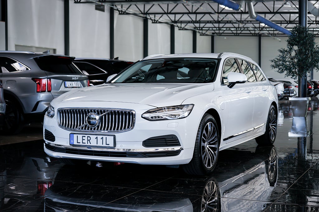 Volvo V90 T6 Plug-In Hybrid AWD Geartronic Core Bright | LED |