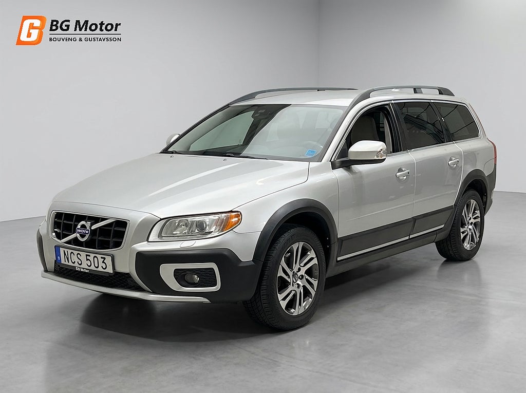 Volvo XC70 D5 215HK AWD Aut Summum Drag/Värmare/PDC/Skinn