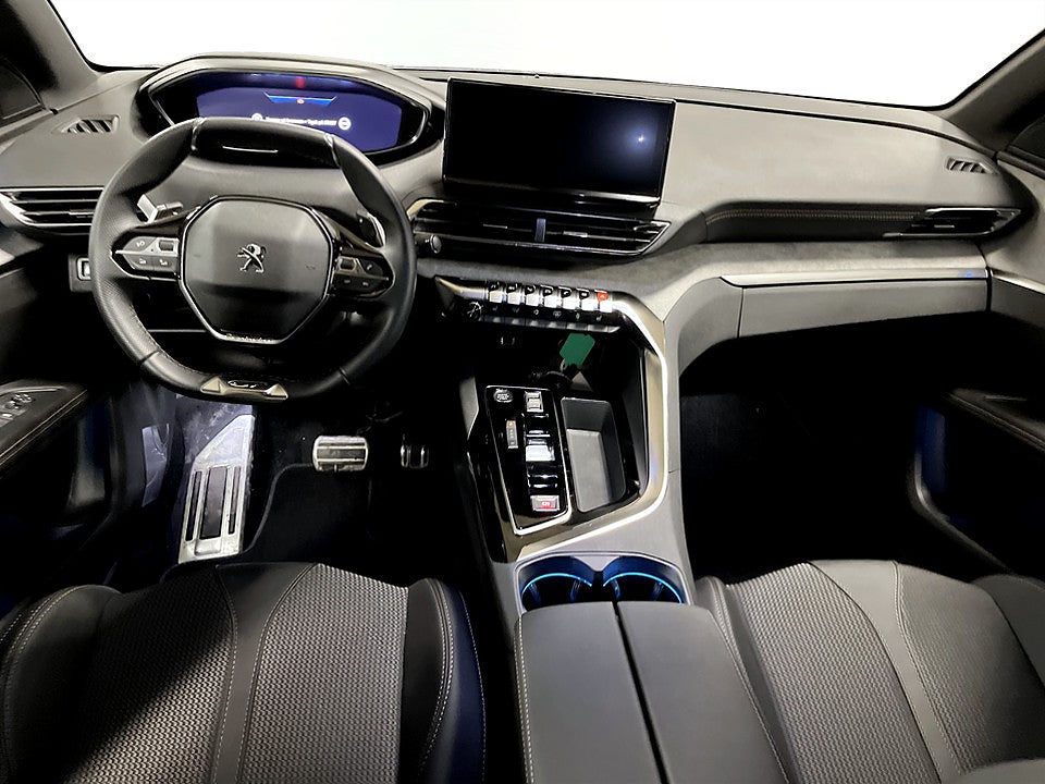 Bild på Peugeot 5008 GT 1.2 PT 130hk Aut 7-SITS B-KAMERA NAVI