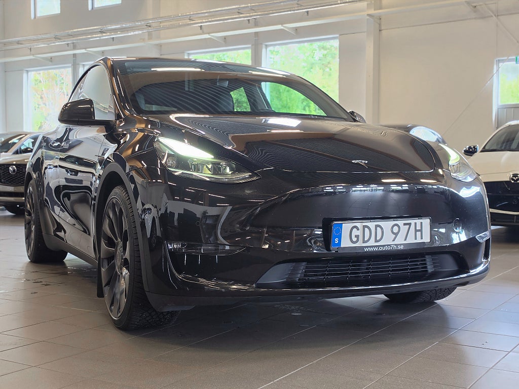Tesla Model Y Performance 534hk AWD / Autopilot / Momsbil