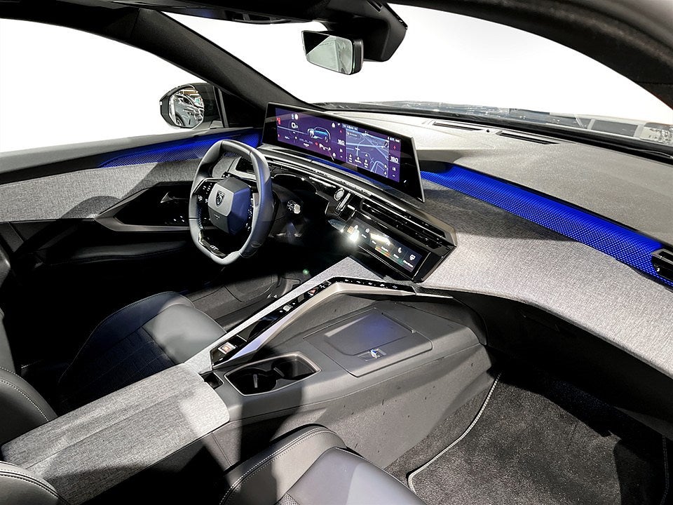 Bild på Peugeot 5008 GT Hybrid 145hk Aut - NAV,B-KAMERA,EL-BAKLUCKA