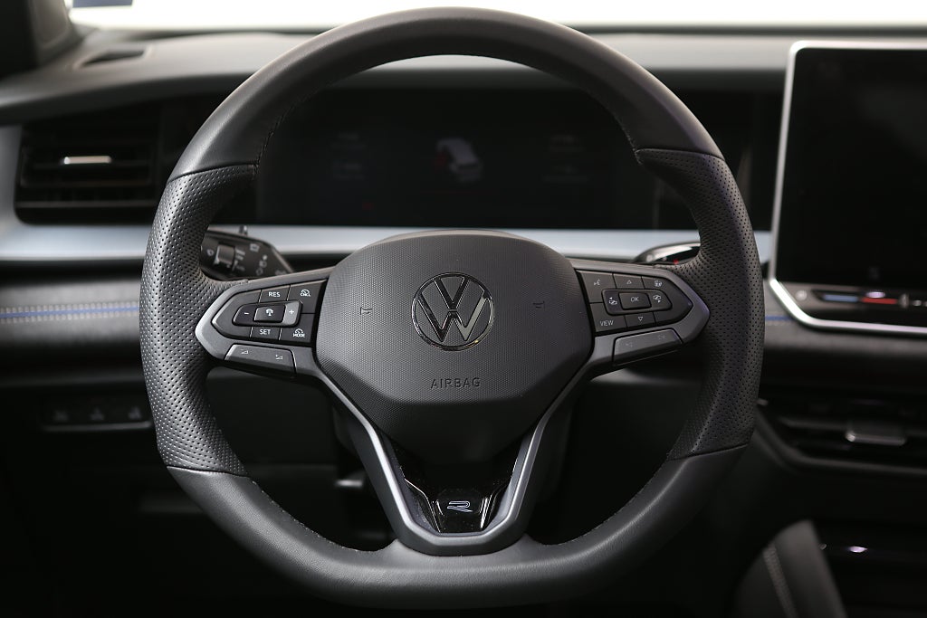 Volkswagen Tayron 2,0 TDI 4M R-Line 7-Sits Värme Drag VAT 2025