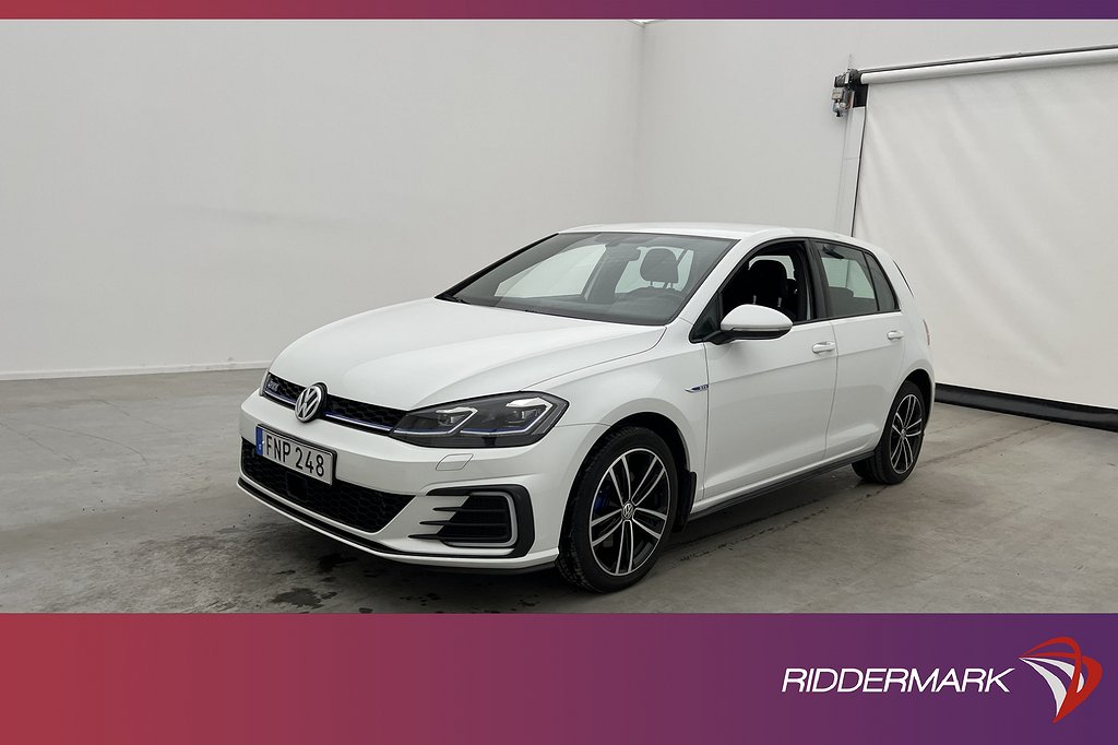 Volkswagen Golf GTE 204hk CarPlay Adaptiv Farthållare