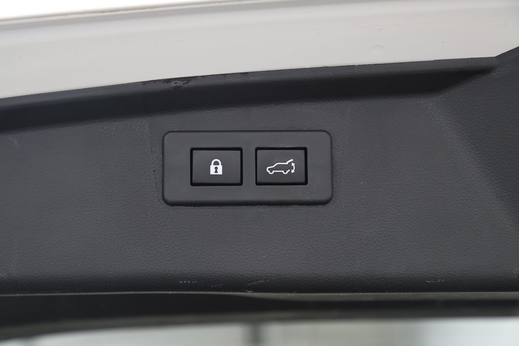 Subaru Outback 2,5i XFuel Field AWD Aut Bränslevärmare Drag 2024