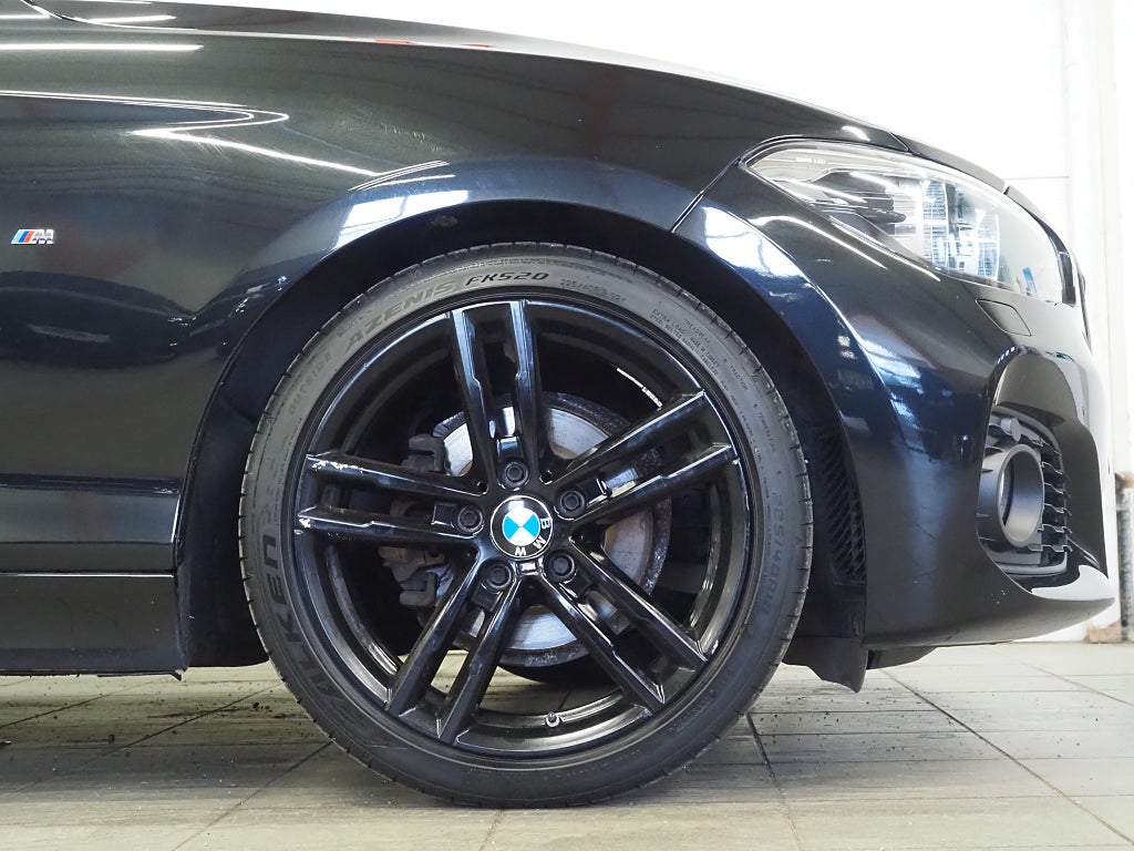 BMW 118I 136hk M Sport Helskinn P-Sensorer 18" 2019