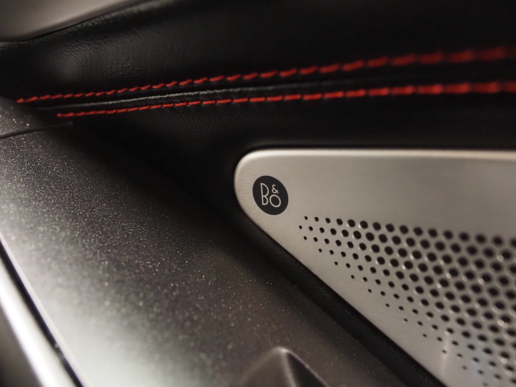 Ford Explorer Plug-In Hybrid ST-Line 360 B&O Drag Navi Skinn