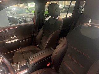 SUV Mercedes-Benz GLB 4 av 19