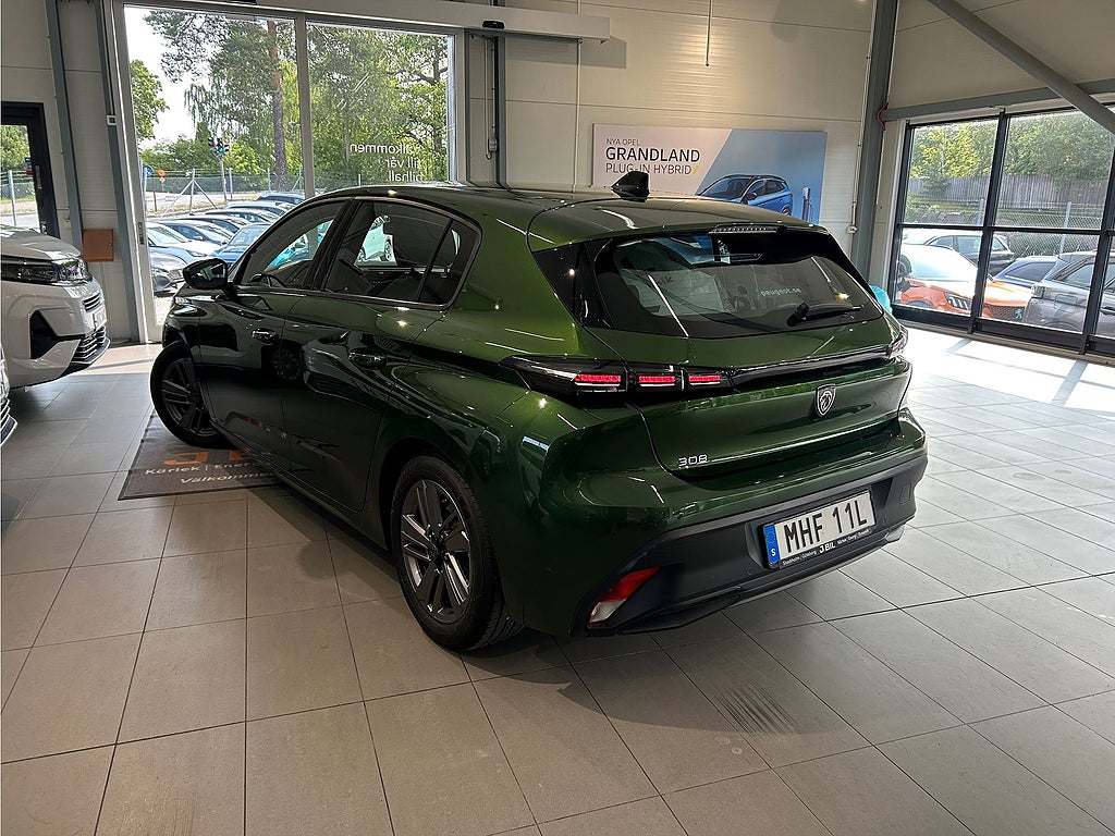 Bild på Peugeot 308 5D Active Pack 1.2 PT 130hk - CARPLAY,FARTHÅLLARE