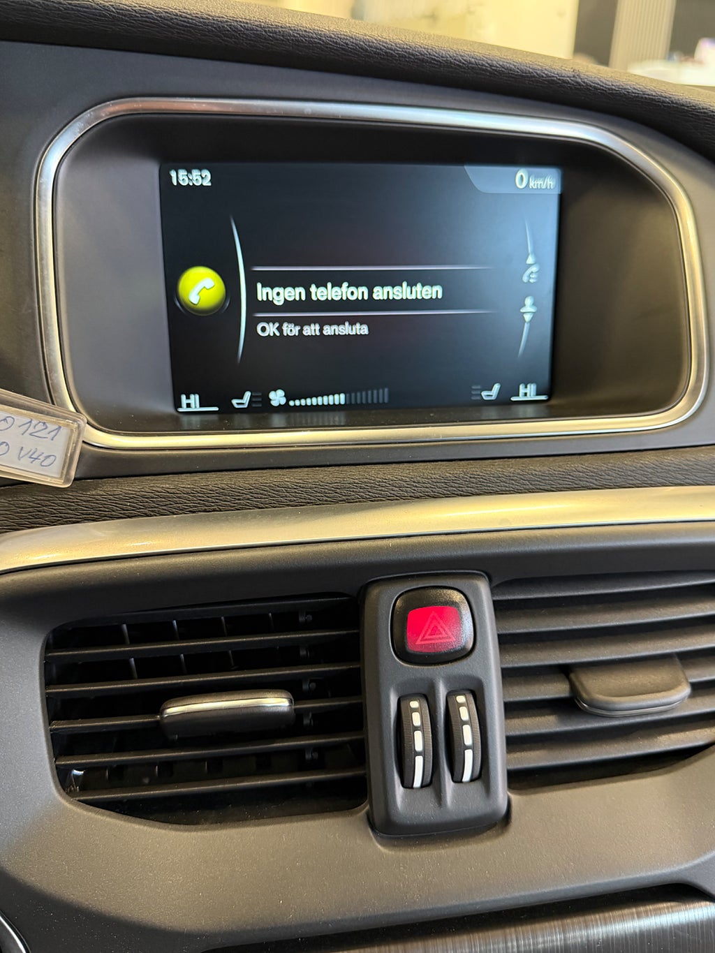 Volvo V40 D2 Momentum Gps Dragkrok V-Hjul Ny servad - miniatyr 17