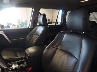 SUV Toyota Land Cruiser 20 av 24
