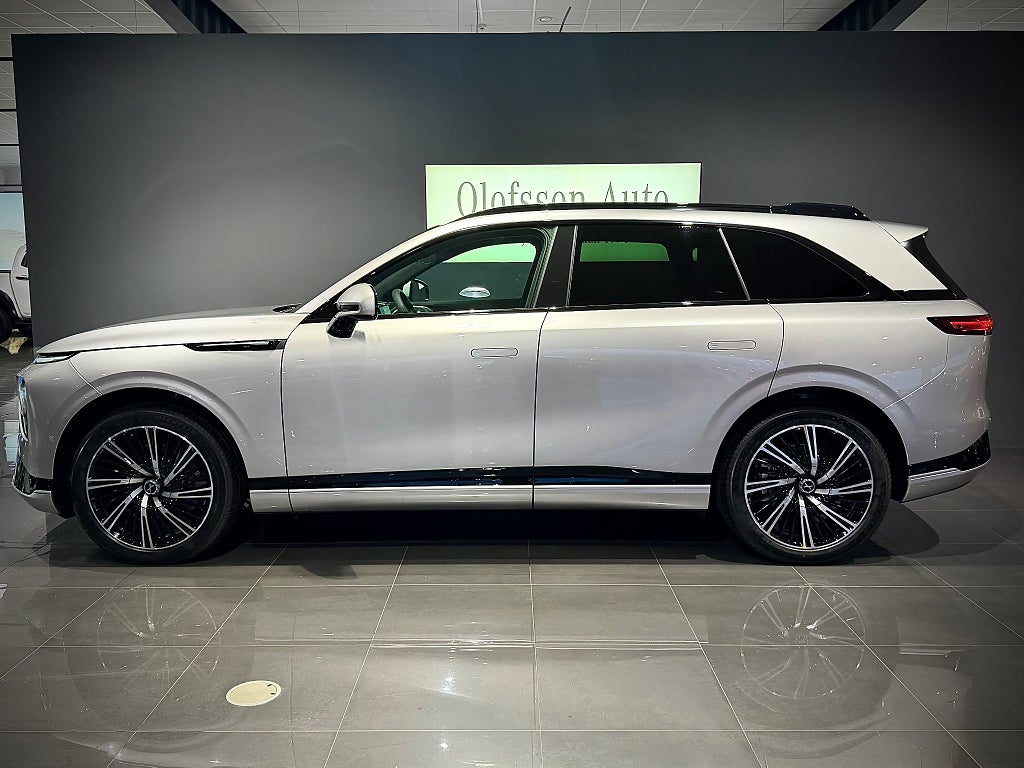 XPENG G9 AWD Performance Nya modellen 0% ränta Billån - bild 3