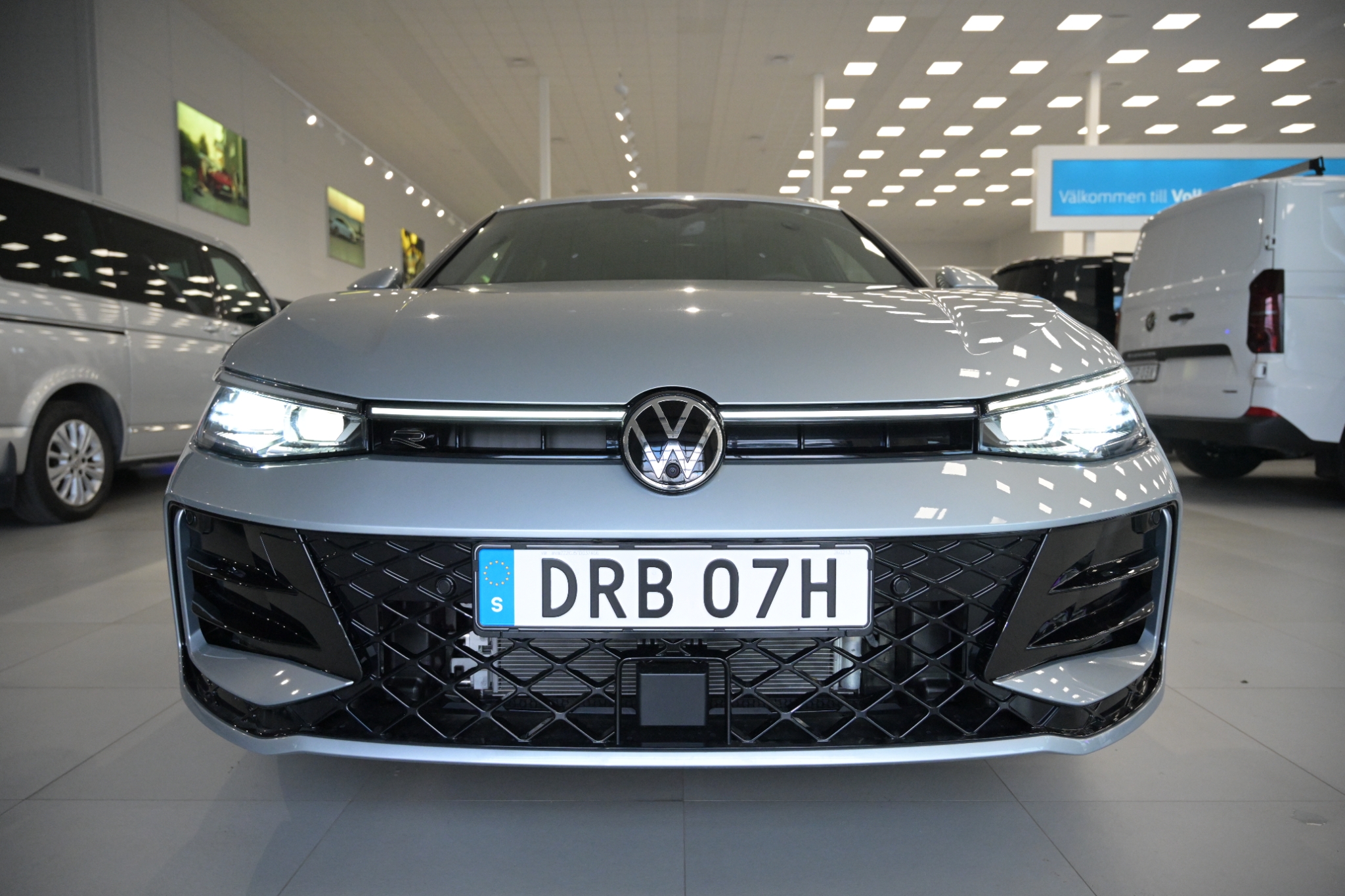 Volkswagen Passat eHybrid 272hk R-Line 2027, bild 3/56