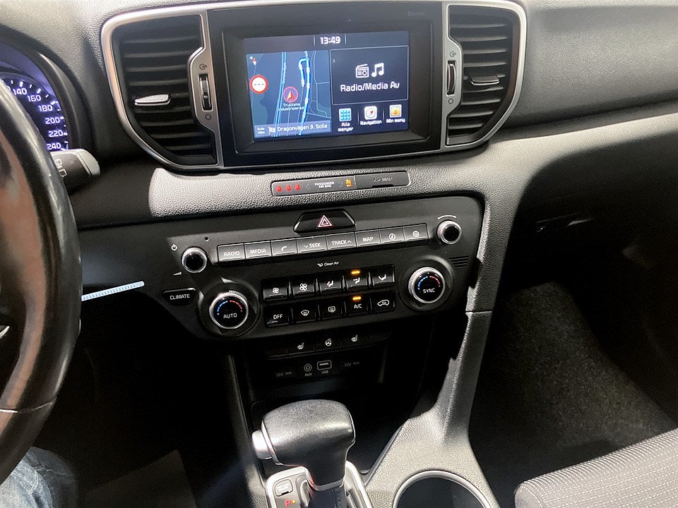 Bild på Kia Sportage Komfort 1.7 CRDi 141hk Aut - B-KAMERA, RATTVÄRME