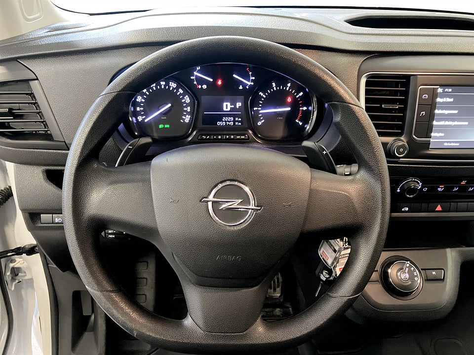 Bild på Opel Vivaro Business 2.0 BHDi 145hk Aut L3 DRAG P-SENSORER