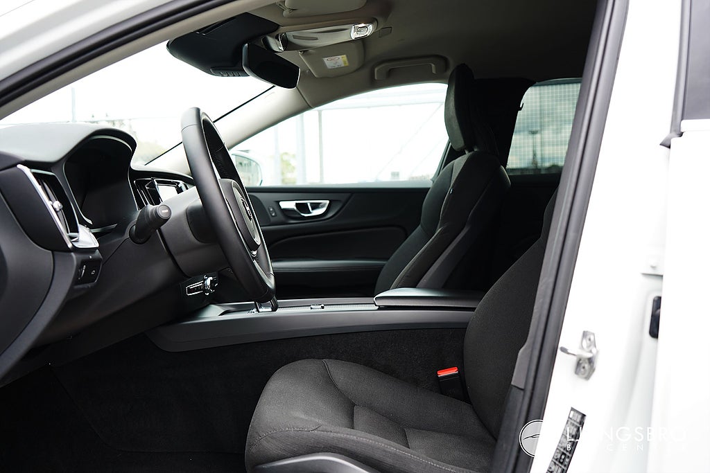 Volvo V60 2022 - miniatyr 4