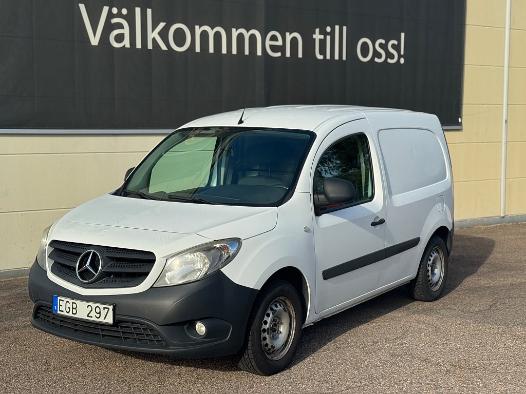 Mercedes-Benz Citan 109 CDi Skåpbil Dragkrok 90Hk NyBes.U.A
