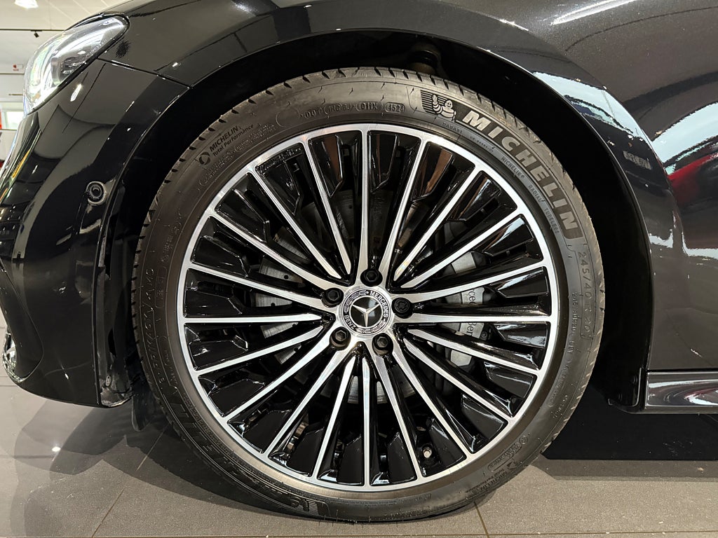 Mercedes-Benz E 300 de 4MATIC AMG Premium 20tum Läder - bild 7