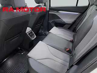 SUV Skoda Enyaq 13 av 18