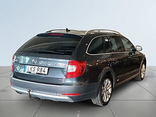 Skoda Superb Kombi 2.0 TDI 4×4 Elegance Drag/MoK/S&V/LED-Ramp/P-Sens – bild 6
