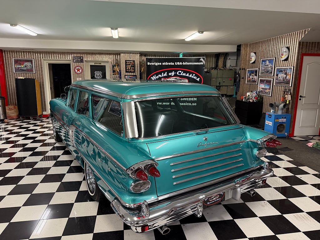 Pontiac Laurentian Starchief Safari kombi -58