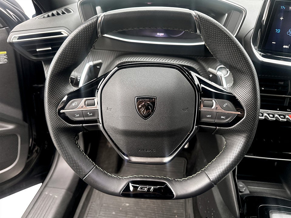Bild på Peugeot 2008 GT Hybrid 145hk Aut B-KAMERA CARPLAY