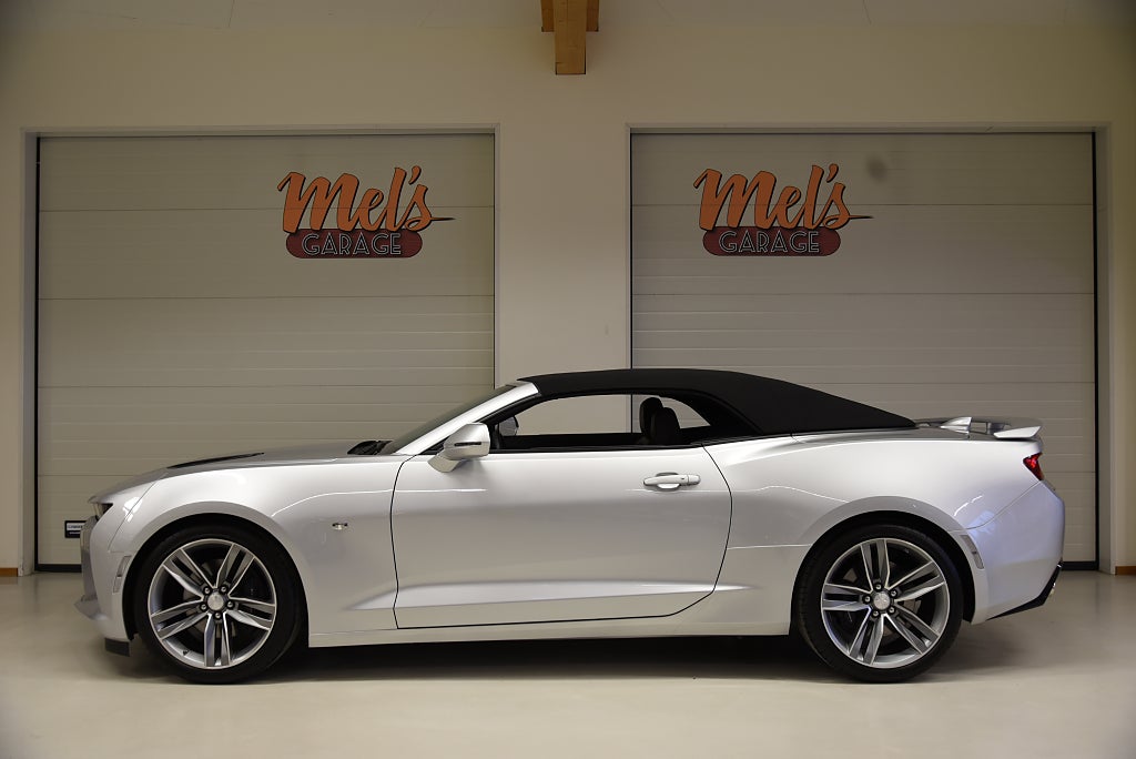 Chevrolet Camaro SS Convertible Hydra-Matic Euro 6 Bilen är i nyskick!