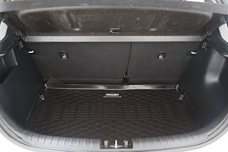 Halvkombi Kia Rio 22 av 23